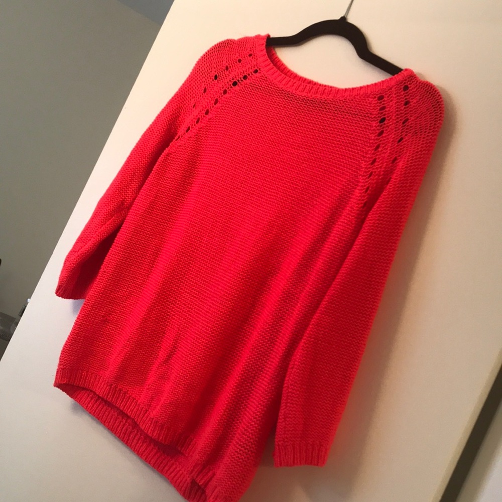 H&M SWEATER - Picture 2 of 6